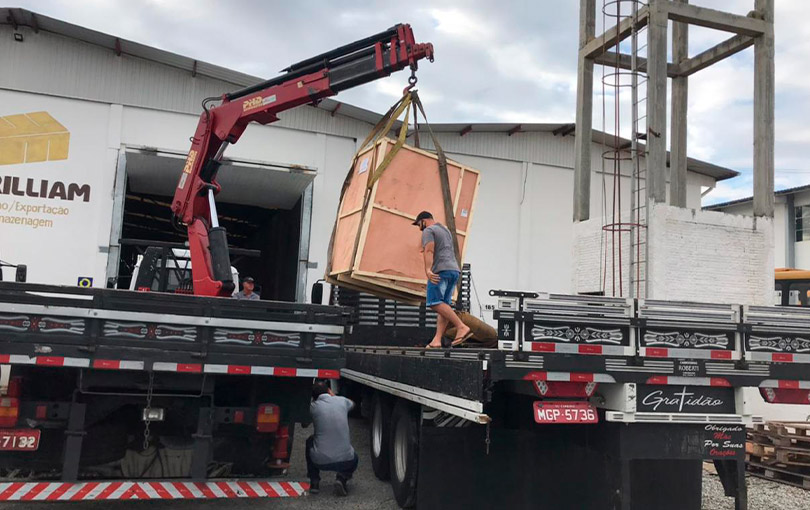 precisando deslocar carga pesadas chame a cilesio - Precisando Deslocar Cargas Pesadas? Chame a Cilesio Transportes