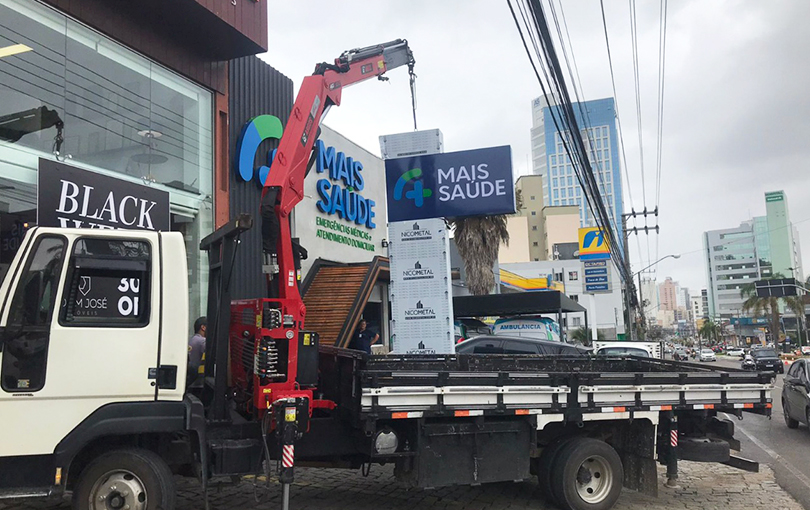 5 tipos de cargas transportadas por munck pela cilesio transportes