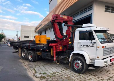 voce conhece o caminhao munck 400x284 - Içamento de Pessoas em Itajaí / SC