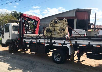 uso do caminhao muncK 400x284 - Içamento de Pessoas em Itajaí / SC