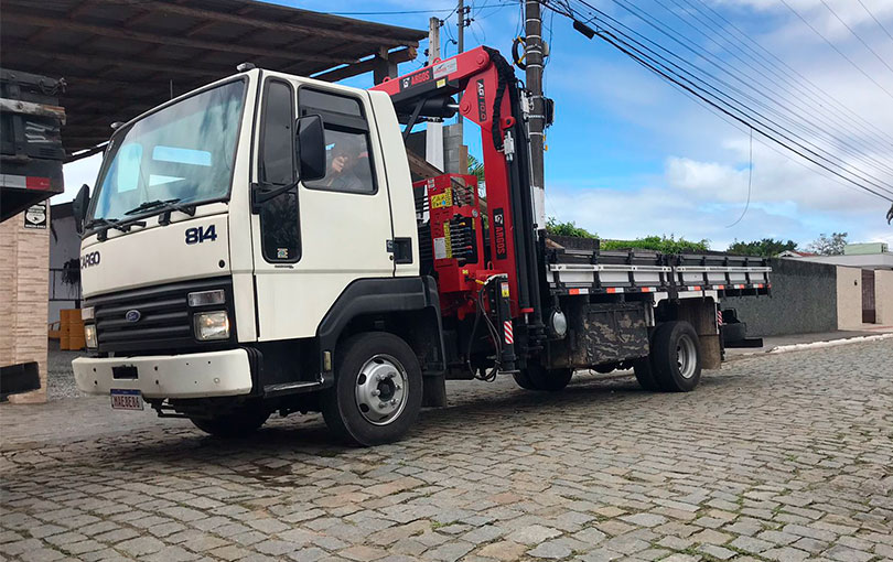 de poste utilizacao de munck para operacoes nao convencionais - Transporte de poste: utilização de munck para operações não convencionais