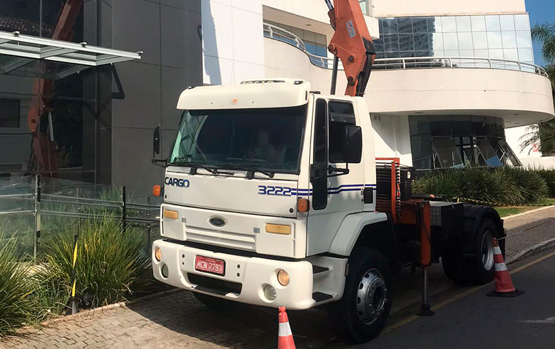 locacao de caminhao munck em balneario camboriu o que precisa saber antes de alugar