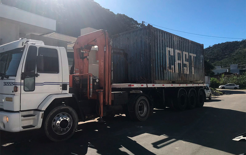 containers em itajai saiba porque eles podem tombar e como evitar acidentes - Transporte de containers em Itajaí: saiba porque eles podem tombar e como evitar acidentes