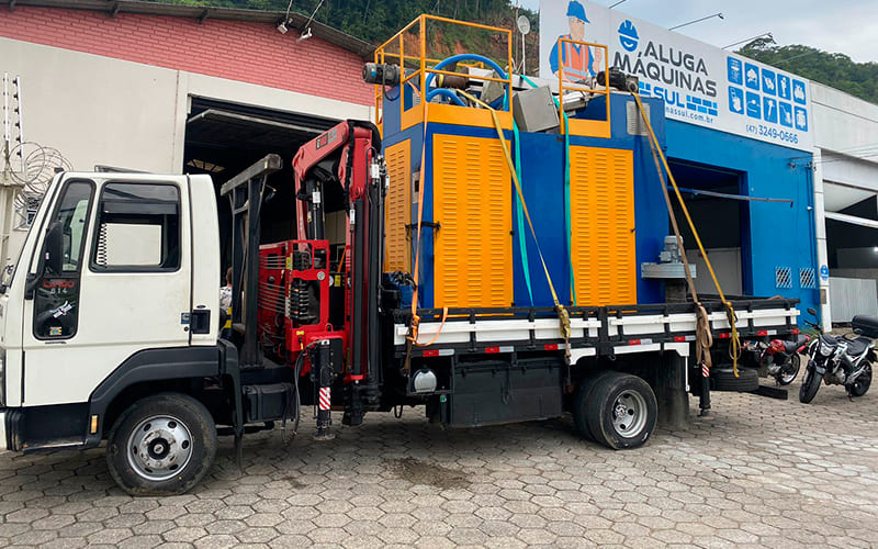 equipamento caminhao 34 munck - Equipamentos