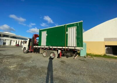 ex transporte de container 01 400x284 - Transporte de Container em Itaja&iacute; / SC