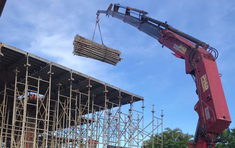 obras complexas saiba aqui como o caminhão munck pode ajudar você!