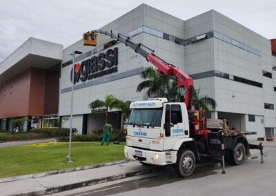 locacao de munck em itajai 400x284 - Içamento de Pessoas em Itajaí / SC