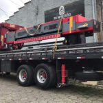descubra como o caminhao munck pode substituir guindastes em operacoes 150x150 - Montagem de pr&eacute;-moldados com munck: como acelerar sua obra e reduzir custos?
