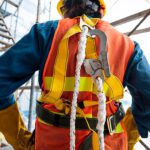 como a seguranca do trabalho e crucial nas operacoes com caminhao munck 150x150 - Aluguel de munck em Itaja&iacute;: confira as funcionalidades no canteiro de obras