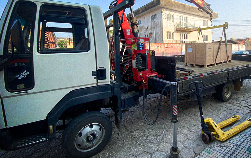 Guindauto em Itajaí: conheça os benefícios do munck nos projetos