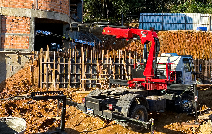 10 procedimentos essenciais para içamentos seguros em Navegantes