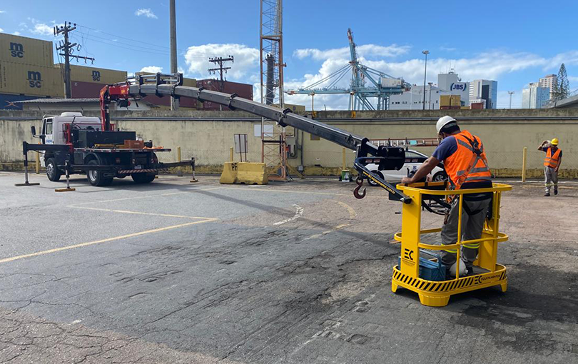 263 Cilesio locacao de cesto aereo em Itajai - Saiba mais sobre como funciona a loca&ccedil;&atilde;o de cesto a&eacute;reo em Itaja&iacute;