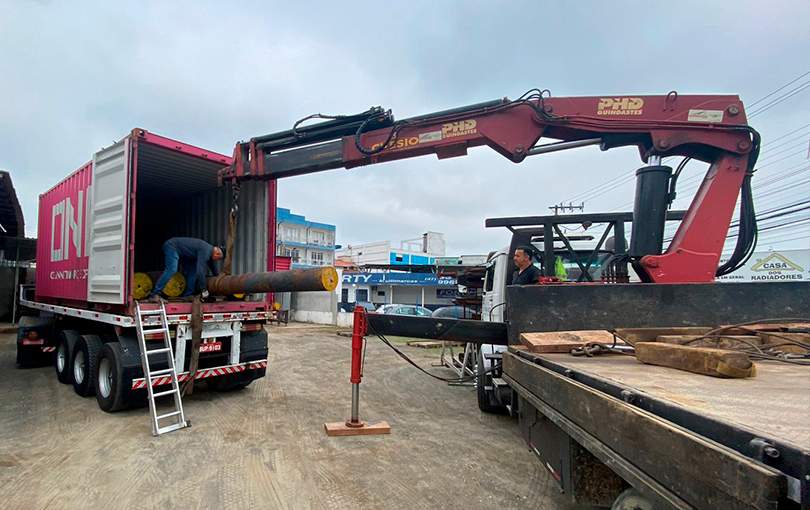 estufagem e desova de containers como o munck revoluciona o processo - Estufagem e desova de containers em Itaja&iacute;: como o munck revoluciona o processo