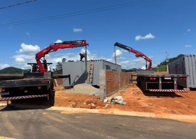 ex transporte de container 09 400x284 - Transporte de Container em Itaja&iacute; / SC